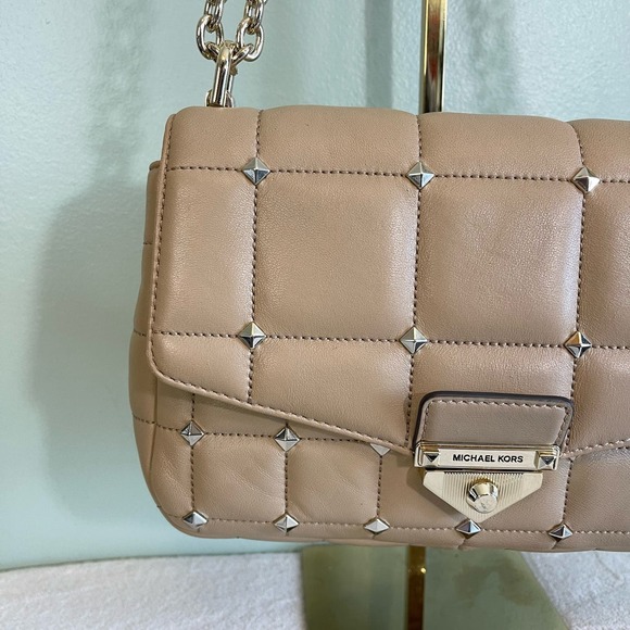 Michael Kors Women's Tan Leather SoHo Chain Quilted Shoulder Crossbody Sling Bag - Picture 6 of 14